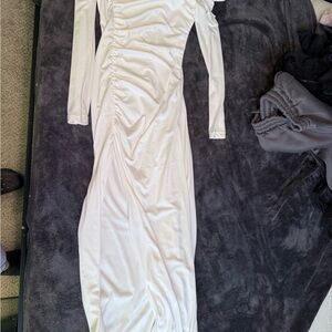 Elegant White Long Sleeve Dress